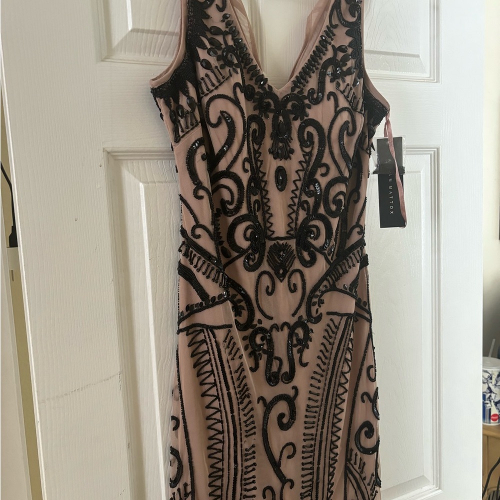 Sequinned dress size 6